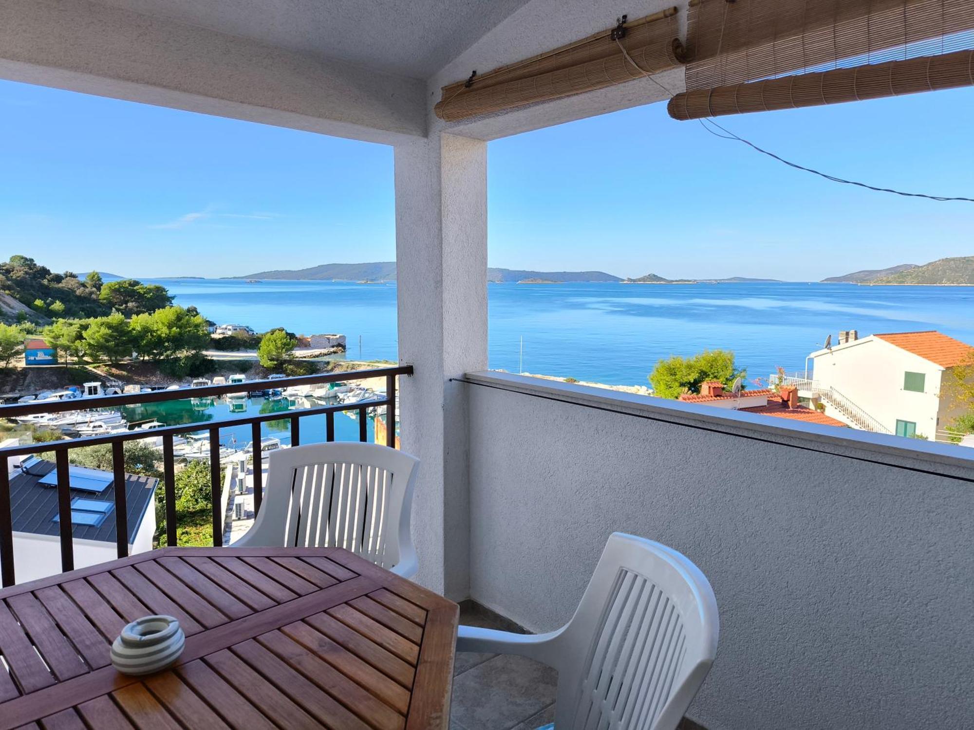Astramaris Apartments Donji Okrug  Kültér fotó
