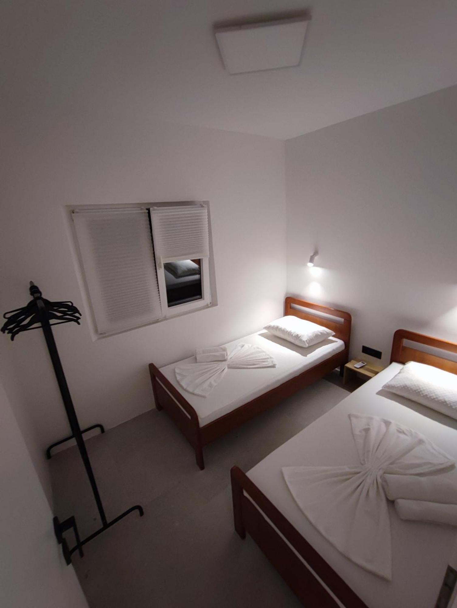 Astramaris Apartments Donji Okrug  Kültér fotó