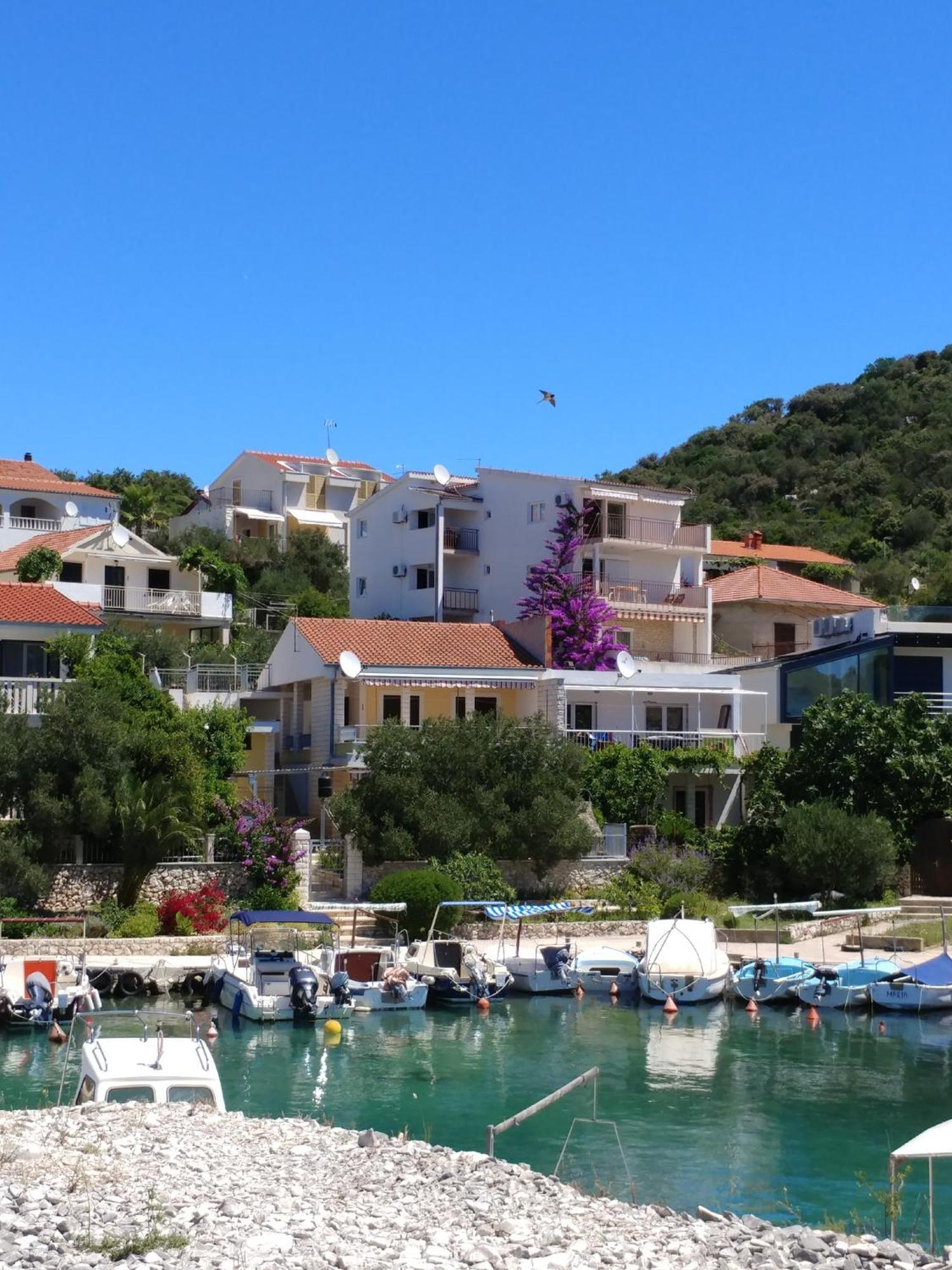 Astramaris Apartments Donji Okrug  Kültér fotó